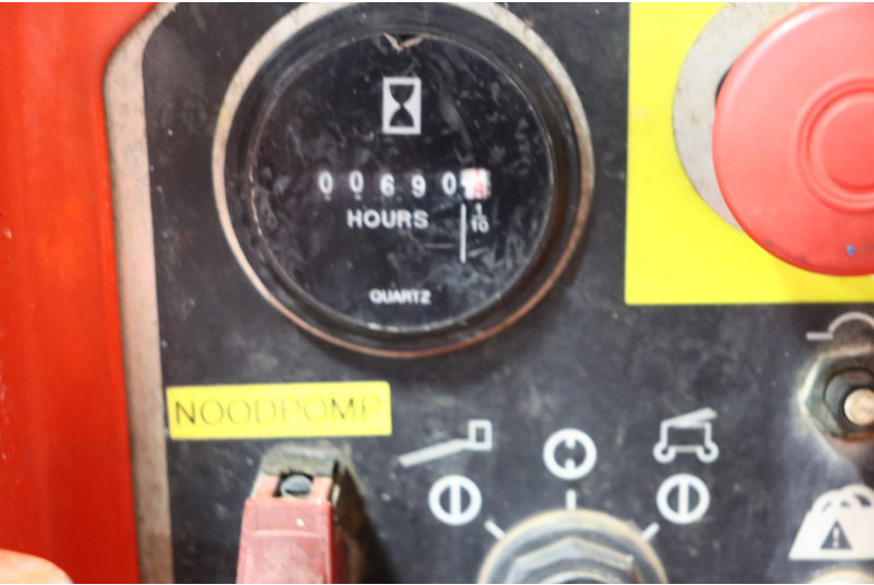 Xe nâng người nhiều khớp nối Genie Z34/22N: hình 9