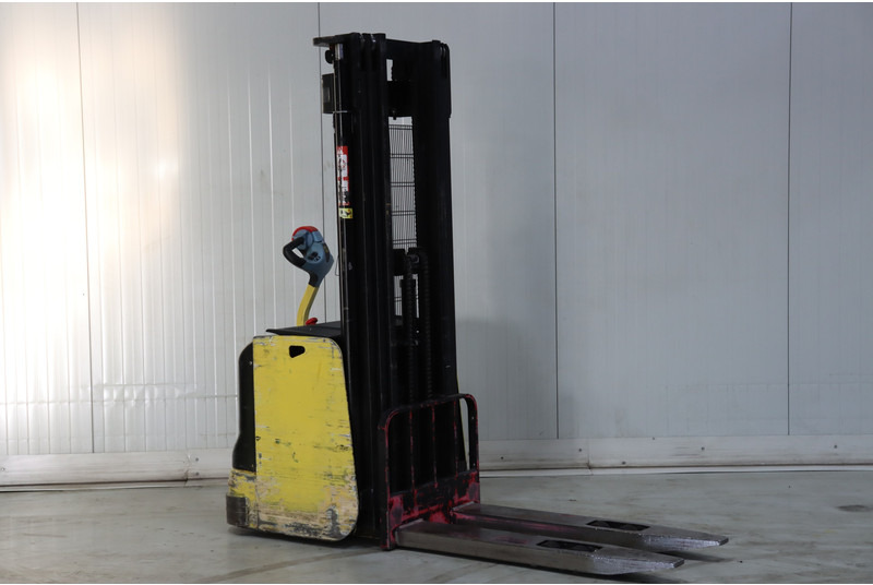 Hyster S1.4-46 - Máy xếp chồng: hình 1 Hyster S1.4-46 - Máy xếp chồng: hình 1