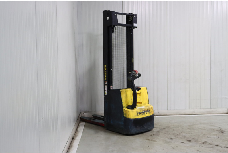 Hyster S1.6 - Máy xếp chồng: hình 5 Hyster S1.6 - Máy xếp chồng: hình 5