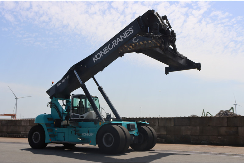 KONECRANES 4531TC5 - Xe tiếp cận xếp chồng: hình 1 KONECRANES 4531TC5 - Xe tiếp cận xếp chồng: hình 1