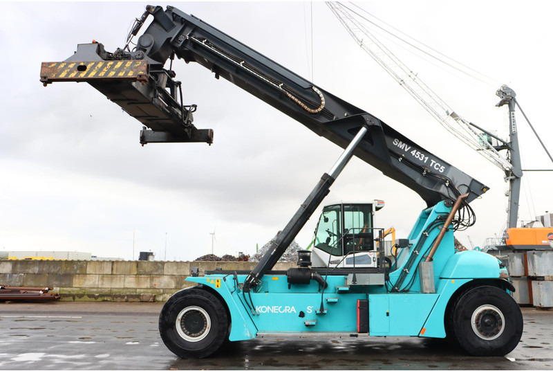 KONECRANES 4531TC5 - Xe tiếp cận xếp chồng: hình 5 KONECRANES 4531TC5 - Xe tiếp cận xếp chồng: hình 5