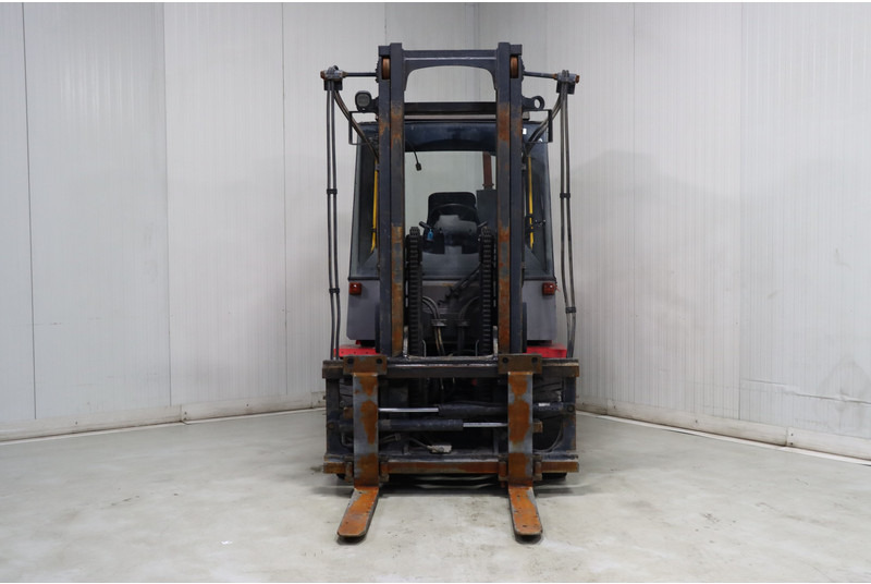 Kalmar DCE60-6 - Xe nâng diesel: hình 4 Kalmar DCE60-6 - Xe nâng diesel: hình 4