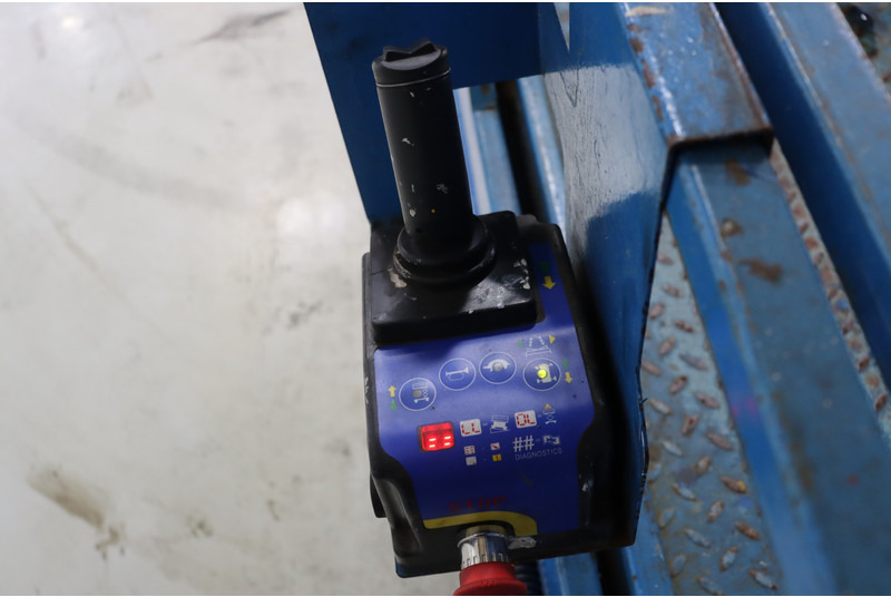 Mantall XE80N - Máy nâng người hình kéo: hình 2 Mantall XE80N - Máy nâng người hình kéo: hình 2