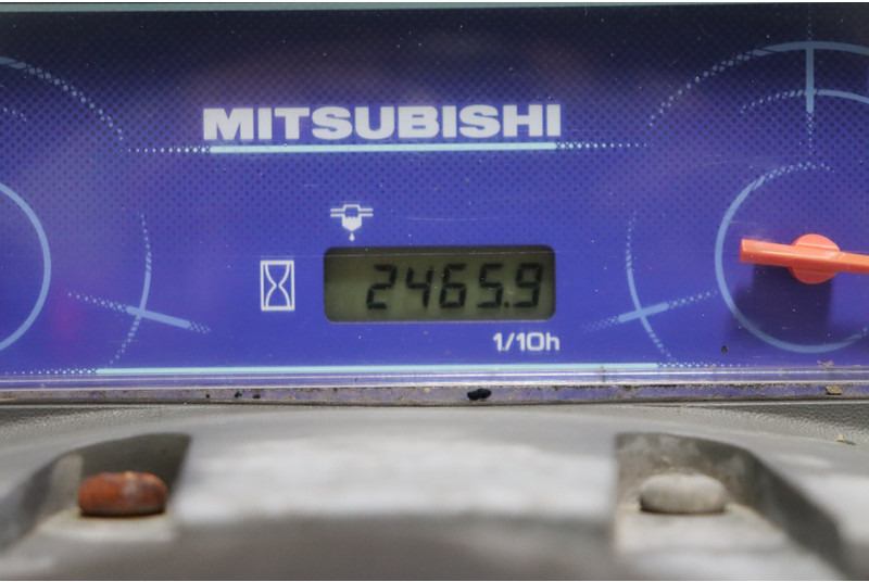 Mitsubishi FD25N - Xe nâng diesel: hình 2 Mitsubishi FD25N - Xe nâng diesel: hình 2