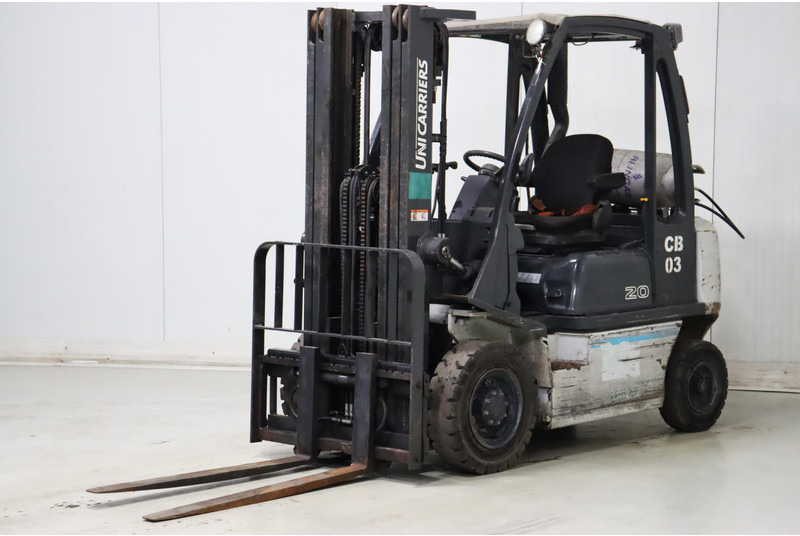 Nissan U1D2A20LQ - Xe nâng gas: hình 3 Nissan U1D2A20LQ - Xe nâng gas: hình 3