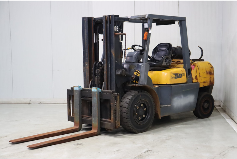 TCM FG50T9 - Xe nâng gas: hình 4 TCM FG50T9 - Xe nâng gas: hình 4