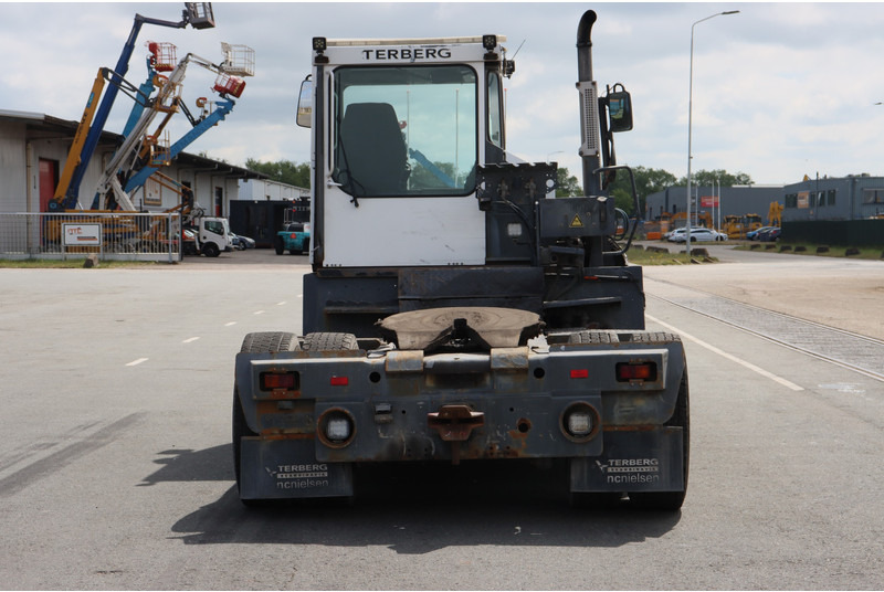 Máy cày trạm Terberg RT222: hình 7