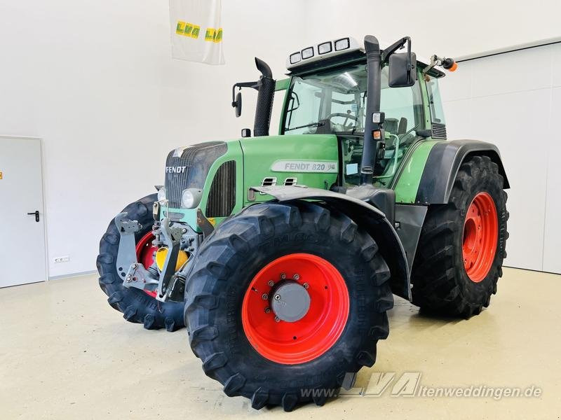 Fendt 820 Vario - Máy cày: hình 1 Fendt 820 Vario - Máy cày: hình 1
