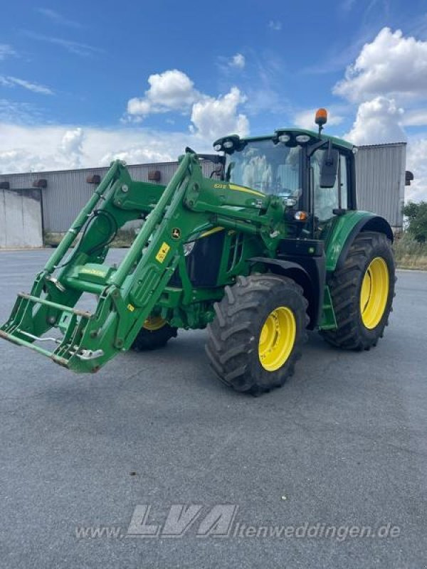 John Deere 6120M - Máy cày: hình 2 John Deere 6120M - Máy cày: hình 2