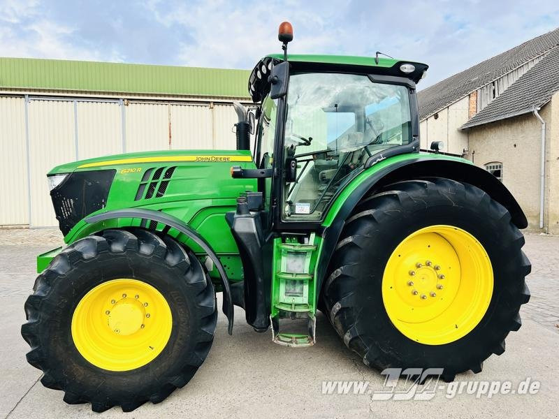 John Deere 6210R - Máy cày: hình 4 John Deere 6210R - Máy cày: hình 4