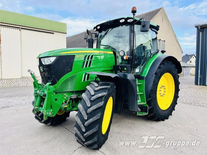 John Deere 6210R - Máy cày: hình 1 John Deere 6210R - Máy cày: hình 1