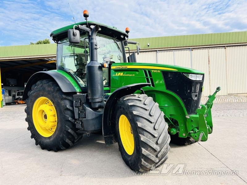 John Deere 7310R - Máy cày: hình 2 John Deere 7310R - Máy cày: hình 2