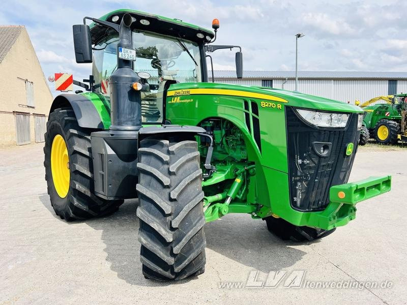 John Deere 8270R - Máy cày: hình 2 John Deere 8270R - Máy cày: hình 2