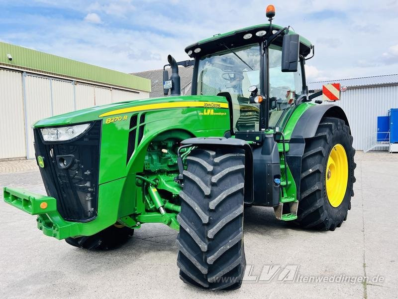 John Deere 8270R - Máy cày: hình 1 John Deere 8270R - Máy cày: hình 1