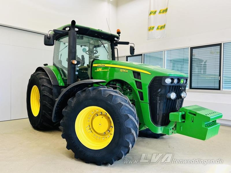 John Deere 8295R - Máy cày: hình 2 John Deere 8295R - Máy cày: hình 2