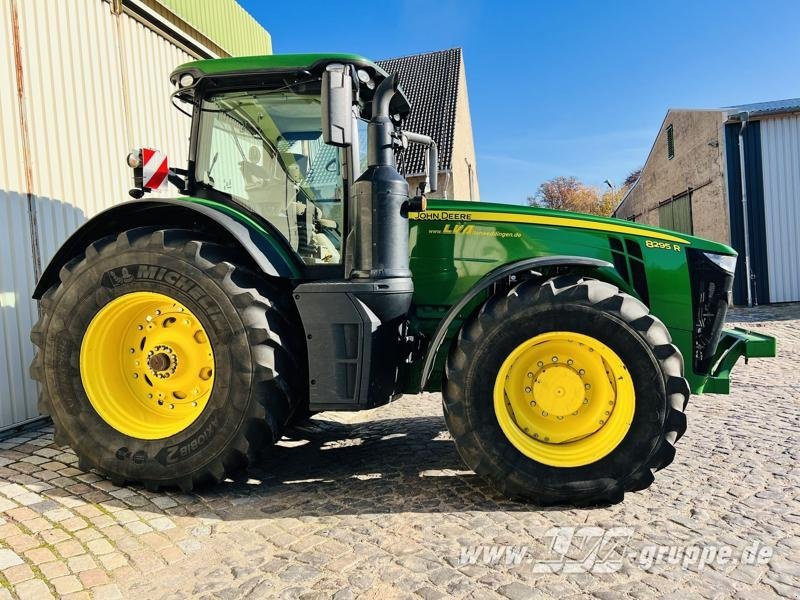 John Deere 8295R e23 PowerShift - Máy cày: hình 4 John Deere 8295R e23 PowerShift - Máy cày: hình 4