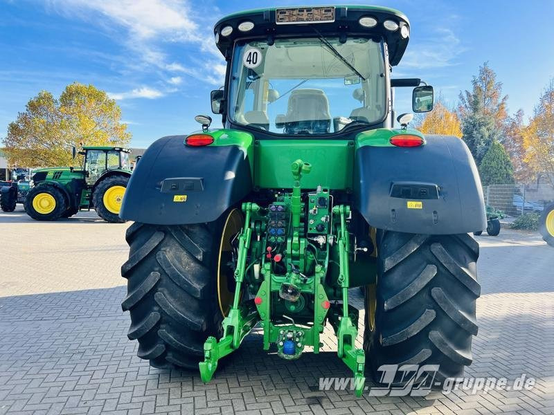John Deere 8320R E23-PowerShift - Máy cày: hình 5 John Deere 8320R E23-PowerShift - Máy cày: hình 5