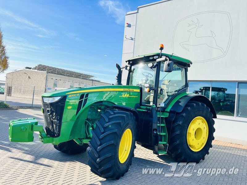 John Deere 8320R E23-PowerShift - Máy cày: hình 3 John Deere 8320R E23-PowerShift - Máy cày: hình 3
