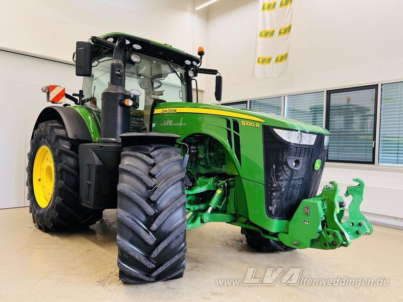 John Deere 8320R ULTIMATE - Máy cày: hình 2 John Deere 8320R ULTIMATE - Máy cày: hình 2