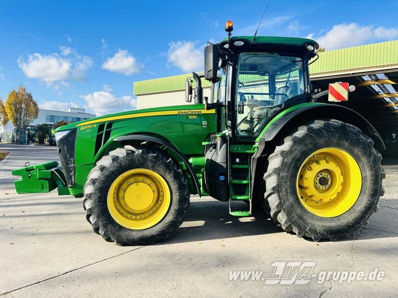 John Deere 8370R E23 PowerShift - Máy cày: hình 5 John Deere 8370R E23 PowerShift - Máy cày: hình 5