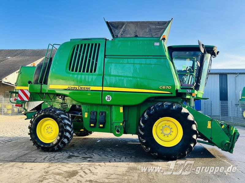 John Deere C670 - Máy gặt đập: hình 5 John Deere C670 - Máy gặt đập: hình 5