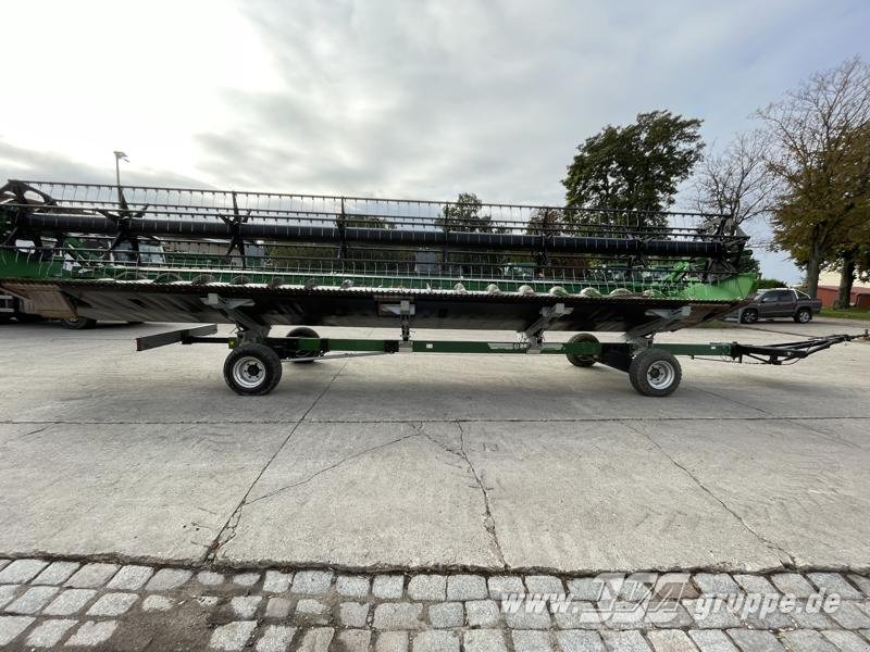 John Deere PremiumFlow 635 Zürn - Máy gặt liên hợp: hình 2 John Deere PremiumFlow 635 Zürn - Máy gặt liên hợp: hình 2