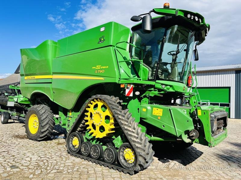 John Deere S790 - Máy gặt đập: hình 3 John Deere S790 - Máy gặt đập: hình 3