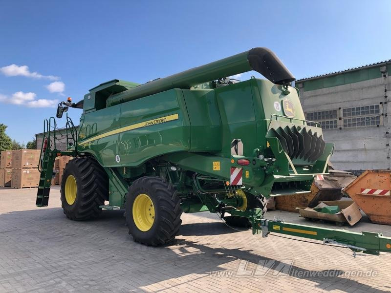 John Deere T550 - Máy gặt đập: hình 2 John Deere T550 - Máy gặt đập: hình 2