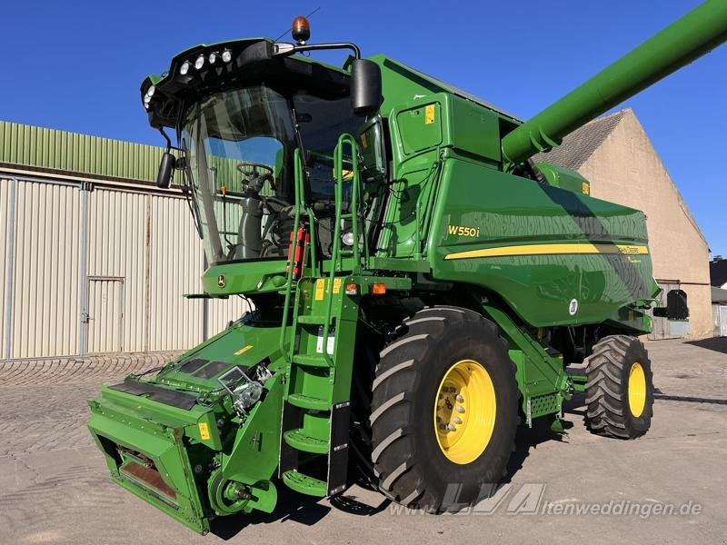 John Deere W550 - Máy gặt đập: hình 2 John Deere W550 - Máy gặt đập: hình 2