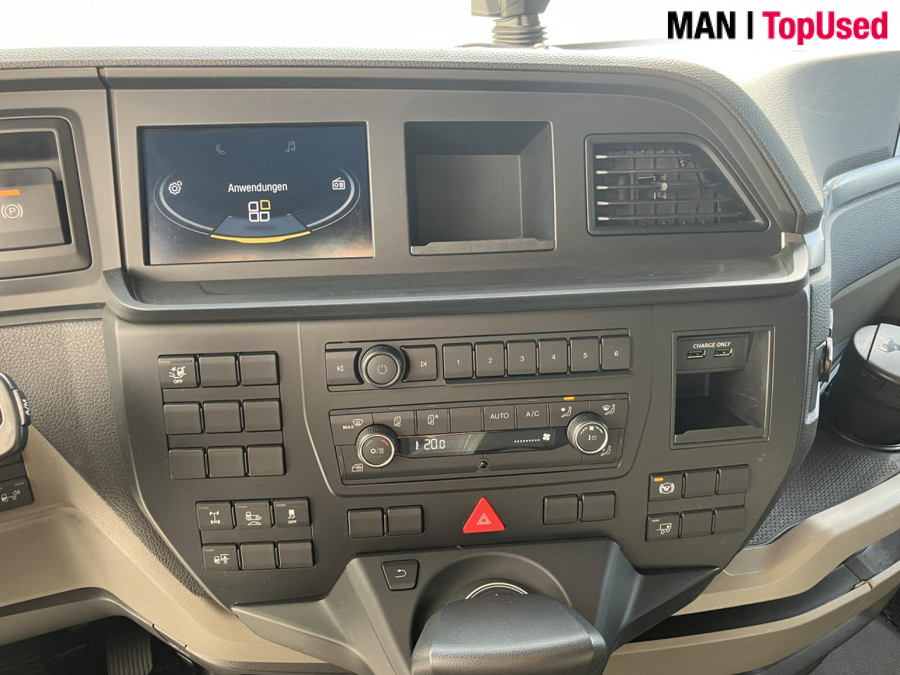 MAN TGX 18.470 4x2 LL SA - Xe đầu kéo: hình 3 MAN TGX 18.470 4x2 LL SA - Xe đầu kéo: hình 3