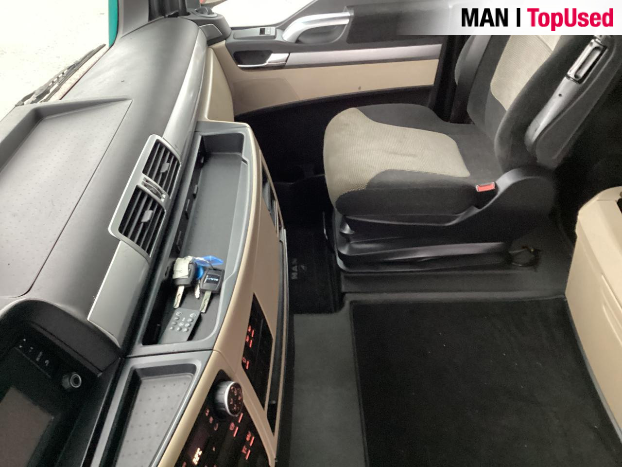 MAN TGX 18.510 4X2 LLS-U - Xe đầu kéo: hình 4 MAN TGX 18.510 4X2 LLS-U - Xe đầu kéo: hình 4