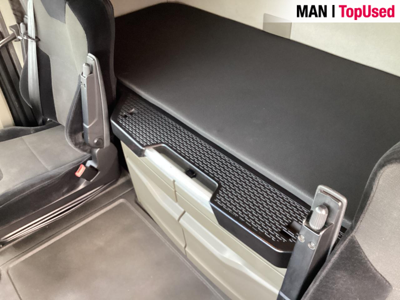 MAN TGX 18.510 4x2 BL SA - Xe đầu kéo: hình 4 MAN TGX 18.510 4x2 BL SA - Xe đầu kéo: hình 4