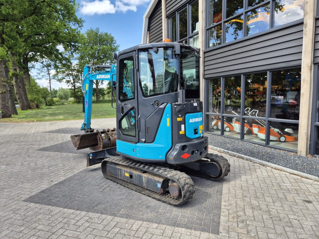 AIRMANN AX33U mididigger - Máy xúc mini: hình 3 AIRMANN AX33U mididigger - Máy xúc mini: hình 3
