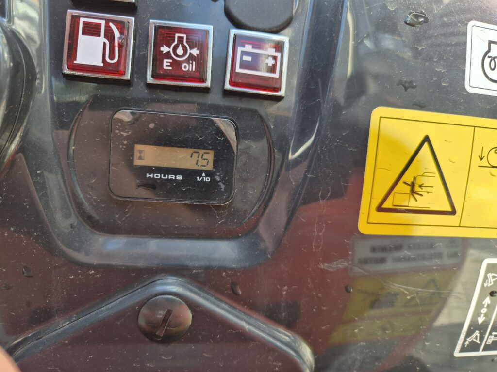 Máy xúc mini KUBOTA U10-5: hình 9