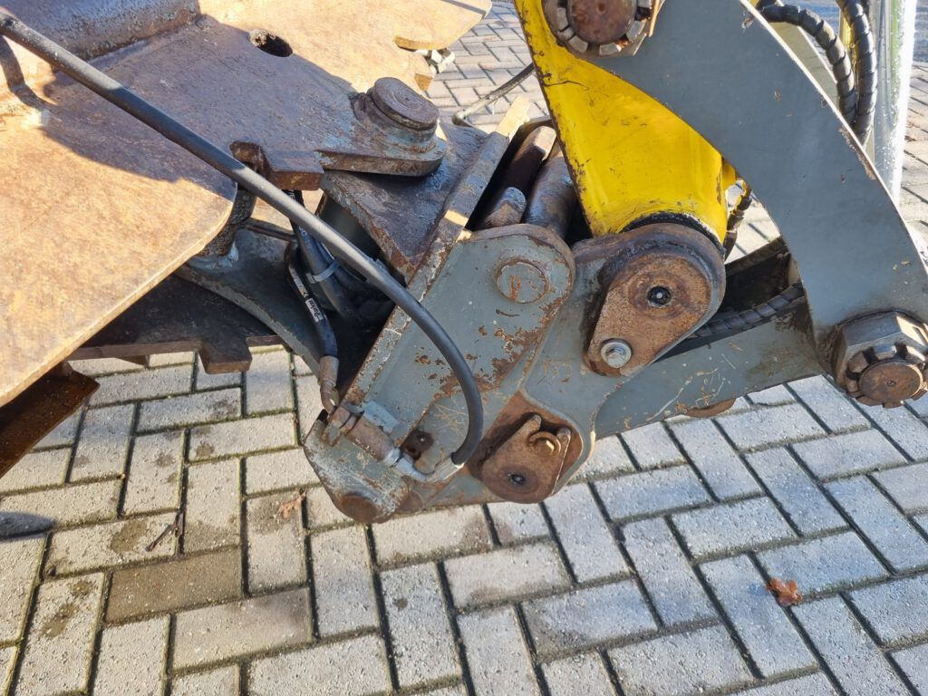 Máy xúc bánh lốp NEUSON 9503: hình 13