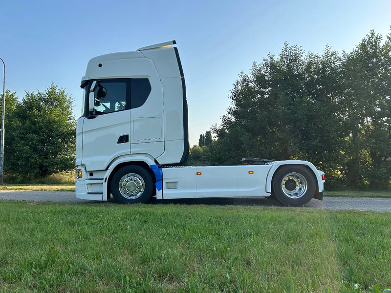 Scania S500 NGS | 4x2 NB | 4 BALOON SUSP. | PARK-COOLER | RETARDER | FULL-AIR | PTO PREP. | ACC | - Xe đầu kéo: hình 2 Scania S500 NGS | 4x2 NB | 4 BALOON SUSP. | PARK-COOLER | RETARDER | FULL-AIR | PTO PREP. | ACC | - Xe đầu kéo: hình 2