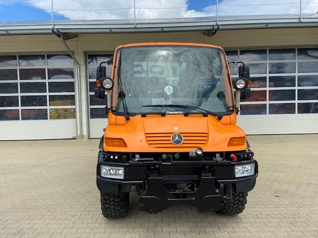 Unimog 300 - U300 405 28539 mit Wandlerkupplung Me - Tiện ích/ Xe đặc dụng: hình 2 Unimog 300 - U300 405 28539 mit Wandlerkupplung Me - Tiện ích/ Xe đặc dụng: hình 2