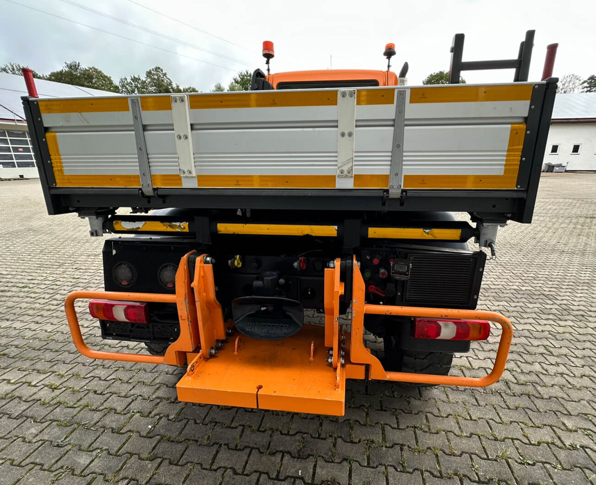 Unimog 530 - U530 405 44301 Mercedes Benz 405 - Tiện ích/ Xe đặc dụng: hình 4 Unimog 530 - U530 405 44301 Mercedes Benz 405 - Tiện ích/ Xe đặc dụng: hình 4