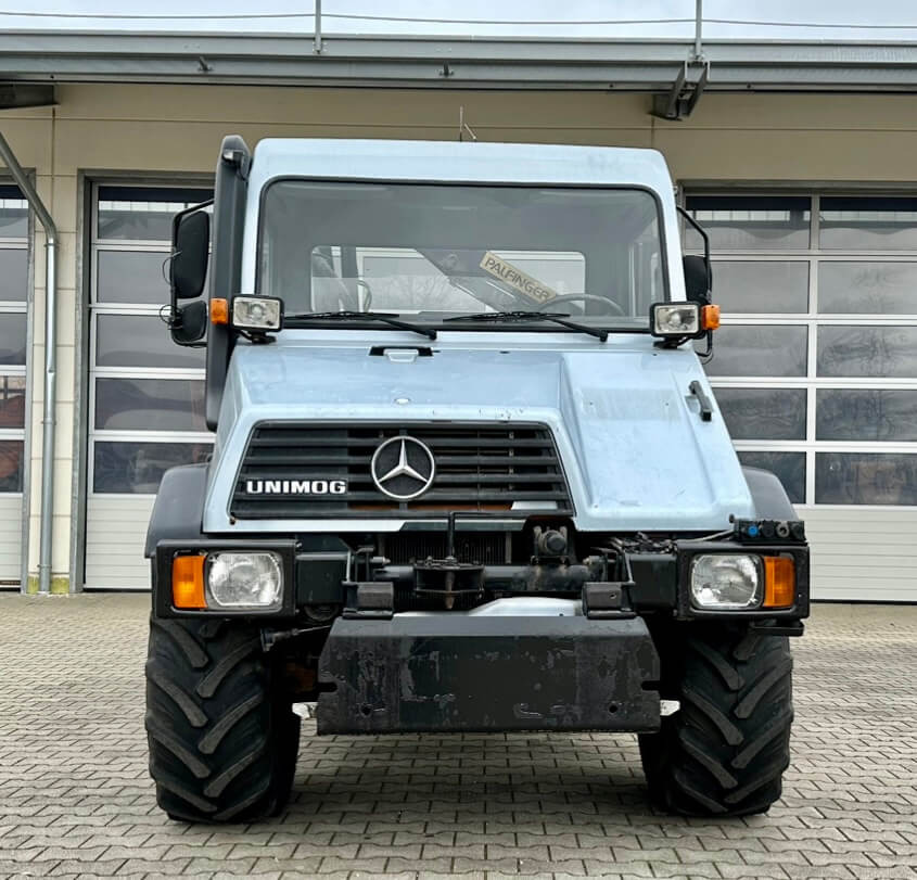 Unimog 130 - U130 418 74426 mit Kran und Winde Mer - Xe ben: hình 2 Unimog 130 - U130 418 74426 mit Kran und Winde Mer - Xe ben: hình 2