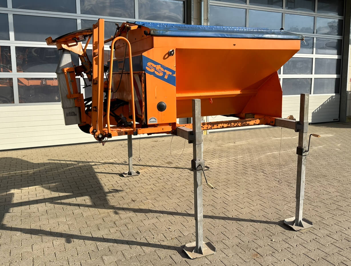 Unimog Salzstreuer Schmidt SST20-TLWH - Máy dàn trải cát/ Muối: hình 3 Unimog Salzstreuer Schmidt SST20-TLWH - Máy dàn trải cát/ Muối: hình 3