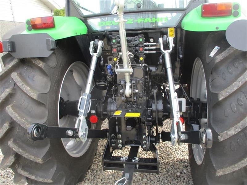 Deutz-fahr Agrofarm 115G New and Unused tractor with 30F+30R - Máy cày: hình 3 Deutz-fahr Agrofarm 115G New and Unused tractor with 30F+30R - Máy cày: hình 3