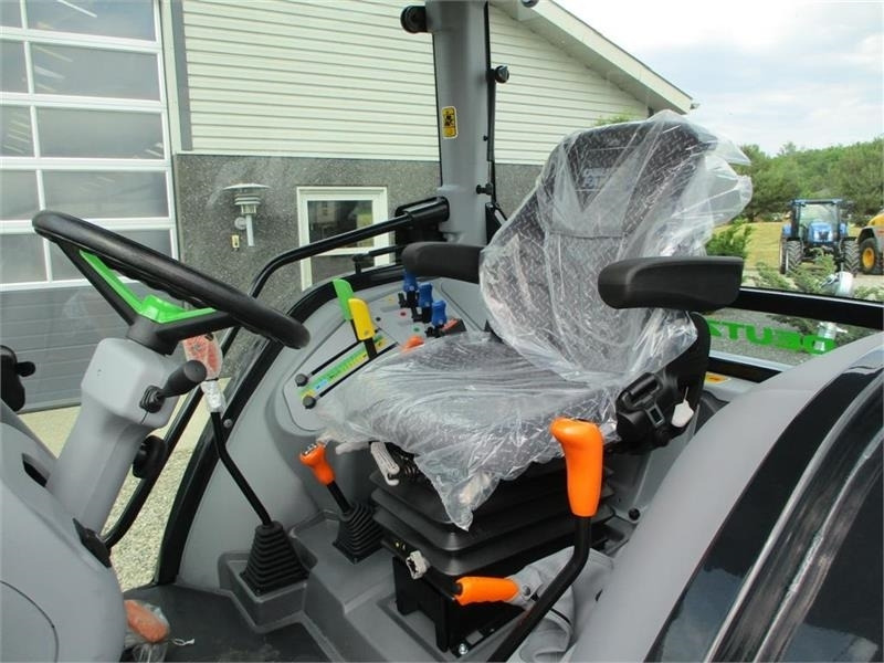 Deutz-fahr Agrofarm 115G with 30F+30R Hi-Lo and CreepGear - Máy cày: hình 4 Deutz-fahr Agrofarm 115G with 30F+30R Hi-Lo and CreepGear - Máy cày: hình 4