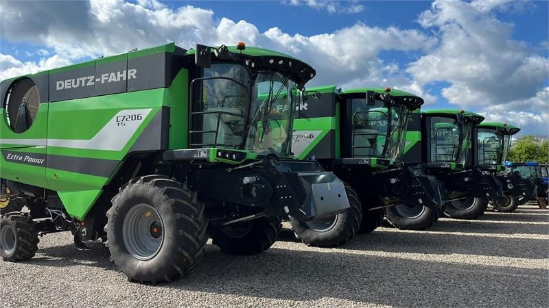 Deutz-fahr C7206 With 24feed - 7.2m header. New and unused Co - Máy gặt đập: hình 2 Deutz-fahr C7206 With 24feed - 7.2m header. New and unused Co - Máy gặt đập: hình 2