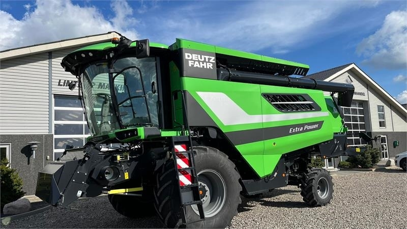 Deutz-fahr C7206 With 24feed - 7.2m header. New and unused Co - Máy gặt đập: hình 2 Deutz-fahr C7206 With 24feed - 7.2m header. New and unused Co - Máy gặt đập: hình 2
