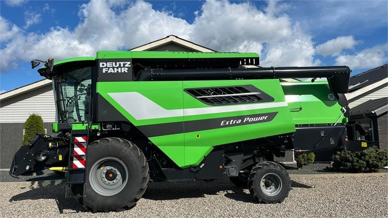 Deutz-fahr C7206 With 24feed - 7.2m header. New and unused Co - Máy gặt đập: hình 1 Deutz-fahr C7206 With 24feed - 7.2m header. New and unused Co - Máy gặt đập: hình 1