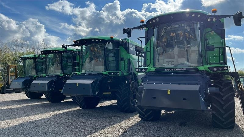 Deutz-fahr C7206 With 24feed - 7.2m header. New and unused Co - Máy gặt đập: hình 1 Deutz-fahr C7206 With 24feed - 7.2m header. New and unused Co - Máy gặt đập: hình 1