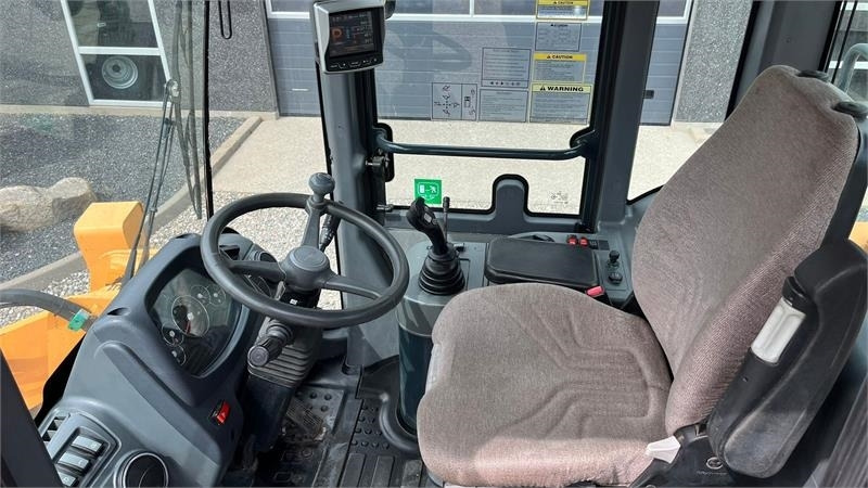Hyundai 757-9A XTD med lang-arm. En-ejeres maskine med Loc - Máy xúc lật bánh lốp: hình 3 Hyundai 757-9A XTD med lang-arm. En-ejeres maskine med Loc - Máy xúc lật bánh lốp: hình 3