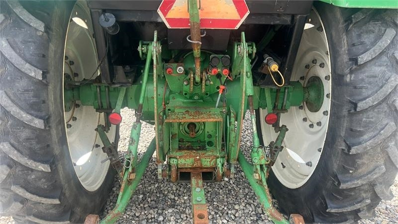 John Deere 2650 Med SGII kabine, 540 og 1000 pto omd - Máy cày: hình 4 John Deere 2650 Med SGII kabine, 540 og 1000 pto omd - Máy cày: hình 4