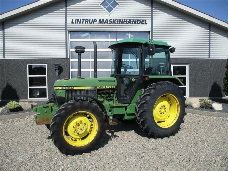 John Deere 2850 TURBO Med nye bagdæk - Máy cày: hình 1 John Deere 2850 TURBO Med nye bagdæk - Máy cày: hình 1