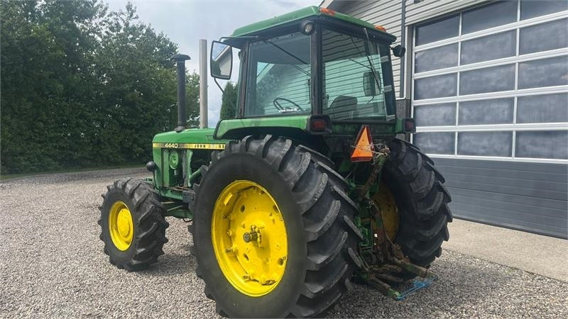 John Deere 4430 Med Powershift - Máy cày: hình 3 John Deere 4430 Med Powershift - Máy cày: hình 3